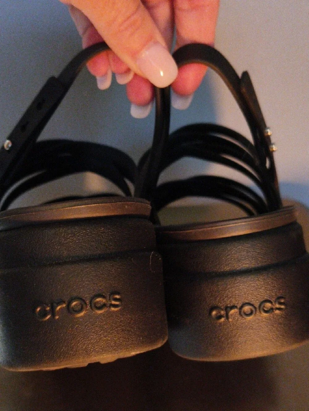CROCS Black Women's Platform Strappy Sandal 7